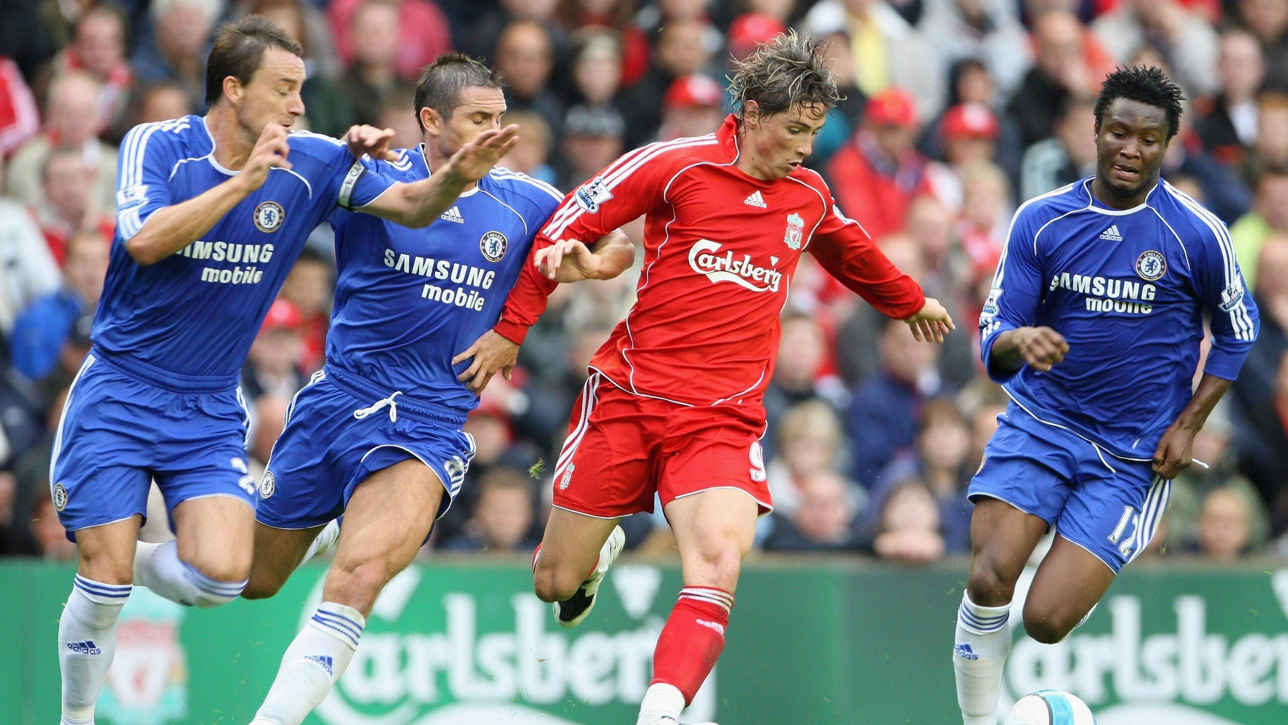 爱游戏体育平台-英超最后一轮：激烈比拼中诞生的传奇瞬间，英超最后一轮比赛结果